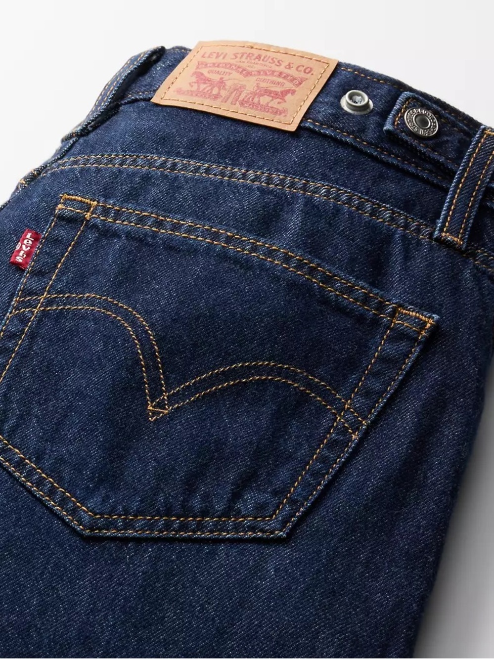 Levi's Cinch Baggy Lightweight Jeans - Picture 4 of 6